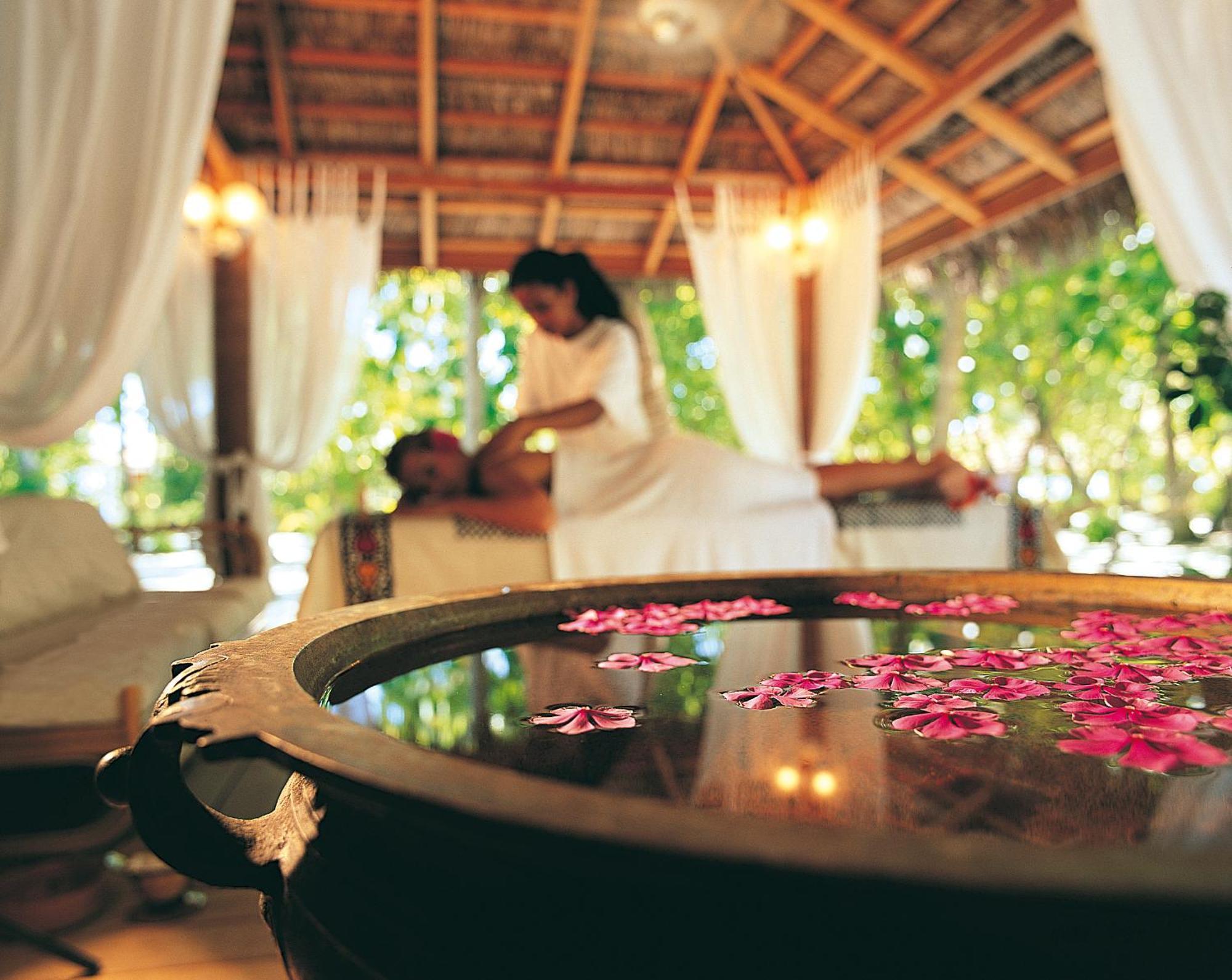 Diamonds Thudufushi Maldives Resort & Spa Thundufushi Exterior photo